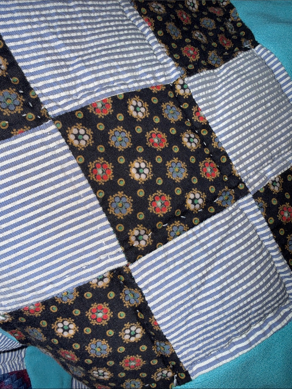 Vintage Handmade Patchwork Quilt Double Wedding Ring Style Aqua Blue 84x66 - Picture 11 of 13